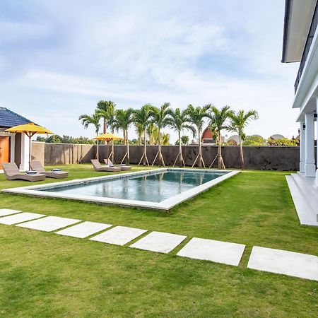 Villa Besakih 5Br, 5 Mins To Beach - Canggu מראה חיצוני תמונה