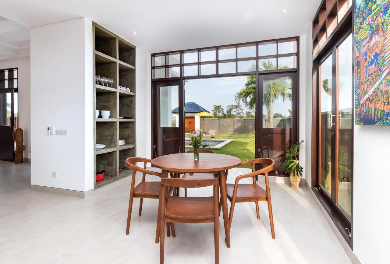 Villa Besakih 5Br, 5 Mins To Beach - Canggu מראה חיצוני תמונה